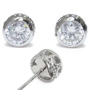 ダイヤモンド ピアス  K18 一粒 ダイヤモンドピアス 0.5ct 縄 ハート