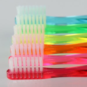 サムフレンド 歯ブラシ ＃１１(乳歯・永久歯の混合歯列期向け) ６本 ※お色は当店お任せです