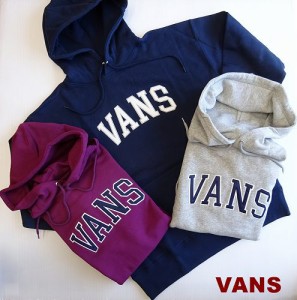 バンズ VANS ビッグシルエット アーチロゴ スウェットパーカー アップリケ刺? プルパーカー（裏起毛）VANS VANS Arch Logo Hoodie 121K10