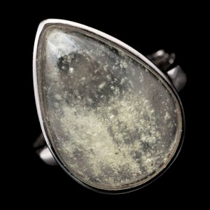 リビアングラス 指輪 リング レディース インパクトガラス エジプト リビア砂漠産 1点物 宇宙 ガラス パワーストーン 天然石 贈り物 プレ