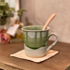 緑光マグカップ w305-08 緑 焼き物 信楽焼 マグ コーヒーカップ 贈り物 ギフト 父の日 母の日 しがらき 手作り ギフト 食器 陶器