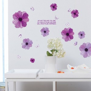 ウォールステッカー 紫のコスモス 花びらと蝶 壁シール 雰囲気変わる エレガントな花柄 造花 英語詩 模様替え 部屋の角 収納扉 受付