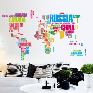 ウォールステッカー 英文字で作られた世界地図 カラー 壁紙シール ワールドマップ 貼り直せる 北米 南米 アジア 欧州 教室 事務所 廊下に