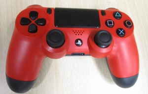 【送料無料】【中古】PS4 ワイヤレスコントローラー (DUALSHOCK 4) マグマ・レッド プレイステーション4 プレステ4 本体 （箱説付き）