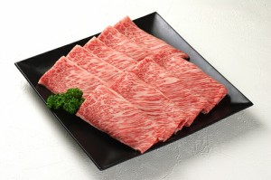 北海道 白老牧場 ≪あべ牛≫ 肩ロース すき焼用 約400g 送料無料 牛 牛肉 黒毛和牛 ギフト プレゼント