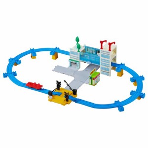 【送料無料】プラレール まちをつくって走らせよう！トミカとプラレールのマイタウンキット 鉄道玩具 電車 鉄道模型 男の子プレゼント 誕