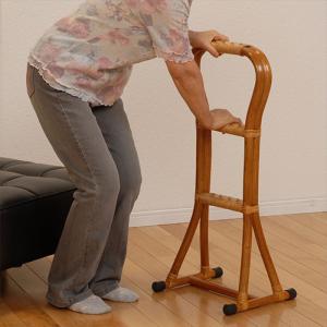 高齢者の立ち上がり動作を助ける】立上り補助手すりスタンバー床