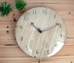 掛け時計 ハンドメイド 300ウッド矢印木製掛け時計 振り子時計 壁掛け時計 おしゃれ 掛時計 北欧 時計 インテリア