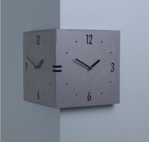 コーナー両面時計 ハンドメード 木製両面壁掛け時計 おしゃれ 掛時計 北欧 時計 インテリア