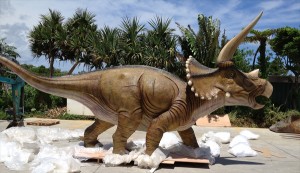 実物大 恐竜 オブジェ 巨大 トリケラトプス Giant Triceratops インテリア イベント ディスプレイ