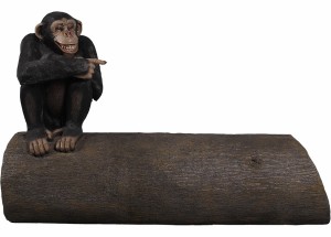 動物 オブジェ 大木に腰掛けるチンパンジー インテリア イベント ディスプレイ Monkey on tree