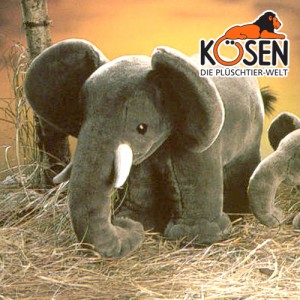 KOESEN ケーセン社 ぞう (小) 1955 〜ドイツ・KOESEN/KOSEN（ケーセン社）の動物のぬいぐるみ。愛らしい表情のゾウのぬいぐるみです。出