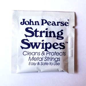 ジョンピアス John Pearse　ストリング・スワイプス　パッケージ1枚　String Swipes　Package×1