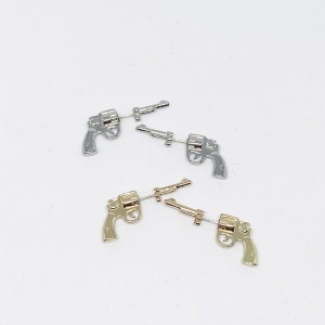 ピストル ピアス 小ぶり イヤリング ゴールド シルバー  Earrings  レディース