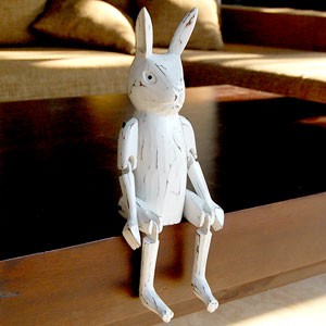 手足が動かせる木彫りのパペット人形 ウサギ [11136] うさぎ 兎 木製オブジェ カラフル アニマルオブジェ 動物の人形 バリ アジアン雑貨