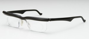 ドゥー　ライフワン　カラー：ブラック　 老眼鏡 シニアグラス 度数調節 対応度数：-4.0（近視）から +5.0（老眼・遠視）まで対応！