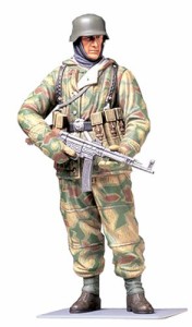 タミヤ 1/16 ワールドフィギュアシリーズ No.04 ドイツ陸軍 冬期装備歩兵  (中古品)