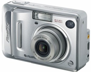 FUJIFILM デジタルカメラ FinePix (ファインピックス) A500(中古品)