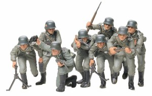 タミヤ 1/35 ミリタリーミニチュアシリーズ No.30 ドイツ陸軍 歩兵 突撃 セ(中古品)