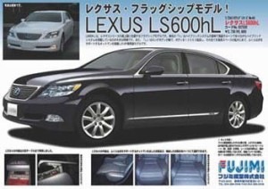 フジミ模型 1/24 インチアップシリーズ No.44 レクサス LS600hL プラモデル(中古品)