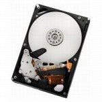 日立 HGST 3.5インチHDD(SerialATA)/容量:2TB/回転数:7200rpm/キャッシュ:3(中古品)