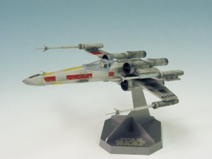 ファインモールド 1/72 STARWARS インコムT-65 X-ウィング C-3PO 立像フィ (未使用品)