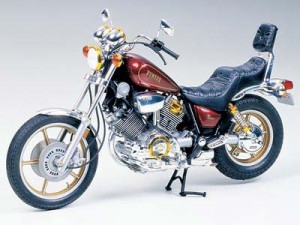 タミヤ 1/12 オートバイシリーズ No.44 ヤマハ XV1000 ビラーゴ プラモデル(未使用品)