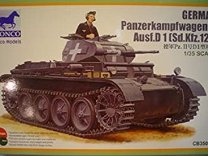 【中古】 ブロンコモデル 1/35 II号D型快速軽戦車 CB35061 プラモデル