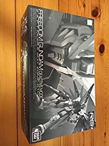 RG(リアルグレード) 1/144 フリーダムガンダム ディアクティブモード プラ (中古品)