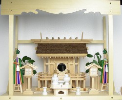 神棚 桧皮葺一社宮 中〈H-2〉+神具セット（フル・中）+神棚板+雲板（大）のセット