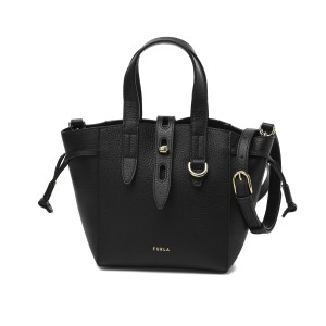 ほぼ使用なし　FURLA バタフライ