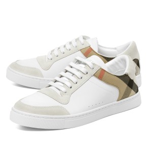 burberry スニーカーの通販|au PAY マーケット