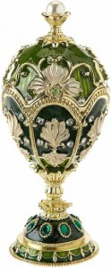 Design Toscano The Petroika Larissa Faberge-Style Enameled Egg in Green by Design Toscano