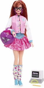 Barbie バービーRewind '80年代版の人形、学校の中、ドレスとアクセサリーを身に着けています。