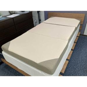 【 西川 】 アフィット 三つ折りマットレス ダブル 西川 Afit（アフィット） ダブル 三つ折り マットレス 折りたたみ 厚み