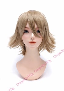 【即納】ロッキンベース　ライトベージュ　外ハネ コスプレウィッグ コスプレ ウィッグ wig コスウィッグ 耐熱 ハロウィン