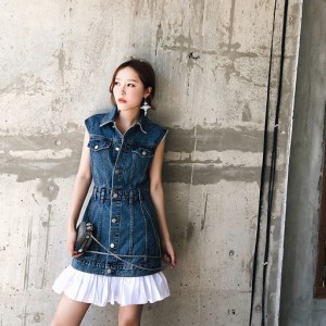 大人カジュアルデニムワンピース 大人可愛い プリーツ ノースリープ シャツワンピ 夏 デートやリゾートコーデに の通販はau Wowma ワウマ ｄｊ ｆｒｅａｋ 商品ロットナンバー