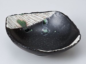 和食器 中鉢/ 黒織部角櫛目型取鉢 /陶器 業務用 家庭用 Medium Sized Bowl