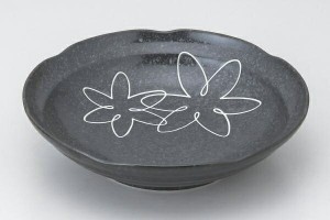 大皿 パスタ皿 カレー皿/ 線画フラワー6.8深皿 黒 /和食器 盛鉢