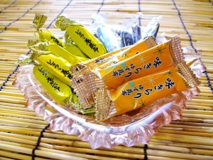 【送料無料】それぞれの味を是非お試し下さい 〜昆布３点ミックス〜 磯の木昆布４０ｇ・とろろ巻き昆布４０ｇ・味きらりゆず昆布２０ｇ　