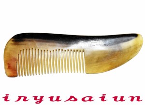 天然 牛角製 櫛 comb 白髪 抜け毛などの防止 新品 ブラッシングブラシ くし 巻き髪 静電気防止 ストレートヘアー ロングヘア― 頭皮ケア 