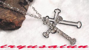 クロス 十字架 ペンダントトップ ネックレス レディース メンズ ネックレス 男女兼用 チョーカー cross necklace 新品 威龍彩雲通販