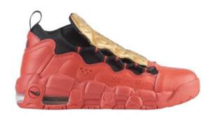 ナイキ ボーイズ/キッズ/レディース スニーカー Nike Air More Money エア モアマネー University Red/Black/Met Gold