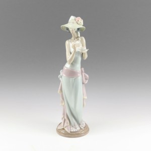 Lladro リヤドロ ティータイム 5470 オブジェ _ 【中古】