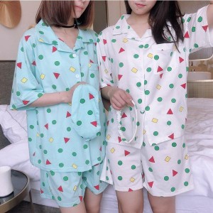 韓国 パジャマ クレヨン しんちゃんの通販 au pay マーケット