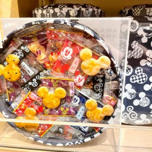 ミッキーマウス　おせんべい　和菓子　おやつ　小物入れ　東京ディズニーリゾート35周年イベント　ディズニーランド限定