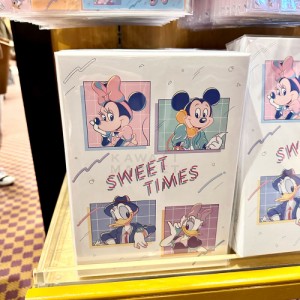 ケース　sweet times　ミッキーミニーデイジー　文房具　キャラクター　ディズニーリゾート　限定　お土産　プレゼント　TDL TDS