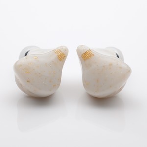 HeartField　Blanc  有線イヤホン カナル型 耳掛け型 シュア掛け リケーブル対応 ハートフィールド