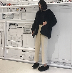 送料無料 ファーコート ショート丈 ふわふわ あったか 大人カジュアル キレイめコーデ お出かけ 冬の通販はau Wowma ワウマ 野窓webストア 商品ロットナンバー