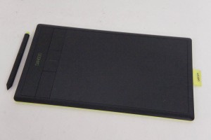 【中古】WACOMワコム ペンタブレット CTH-670/K Bamboo Fun Medium ブラック